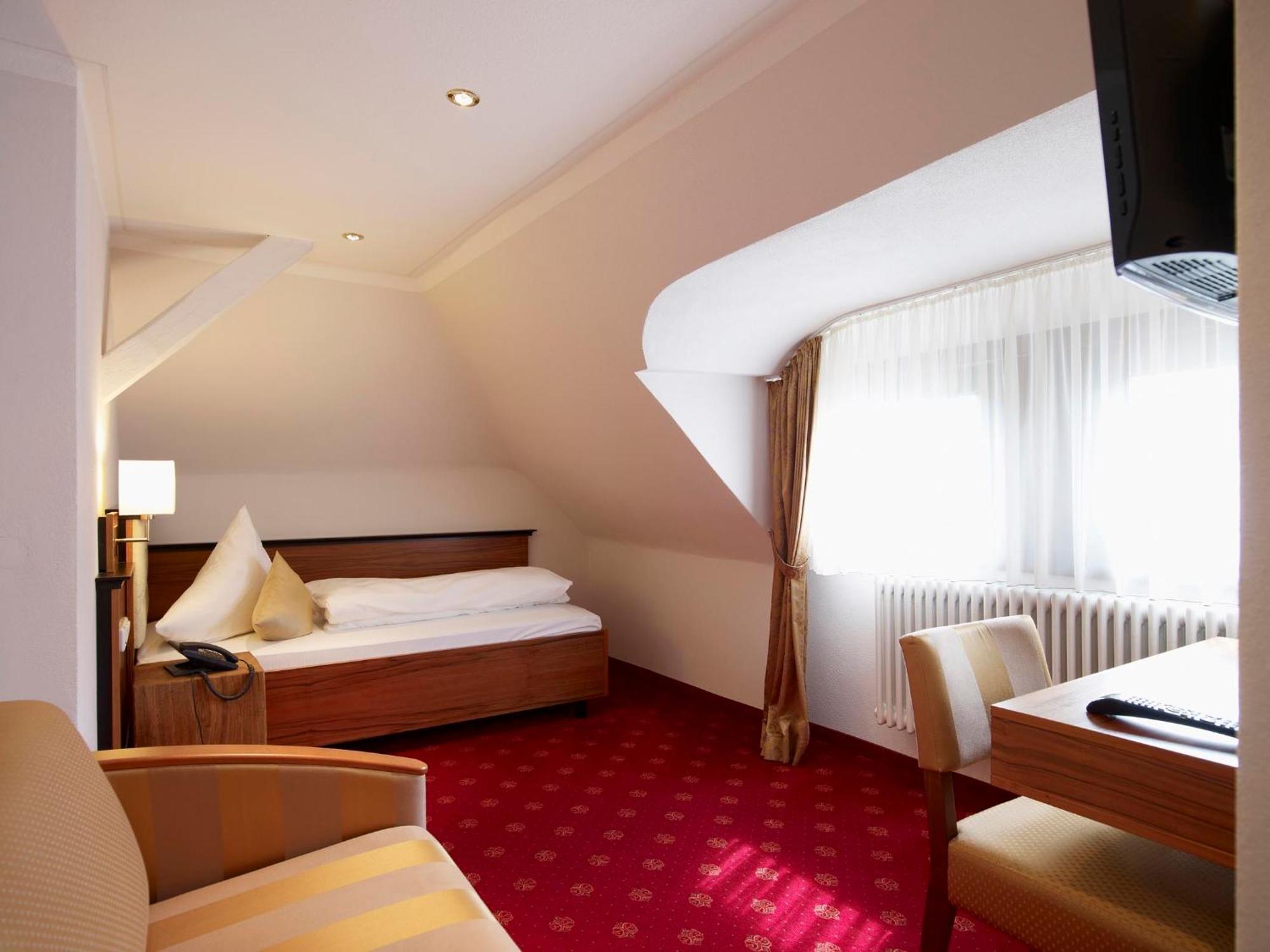 Naturhotel Ruegers Forstgut Mespelbrunn Buitenkant foto