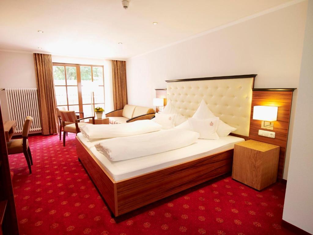 Naturhotel Ruegers Forstgut Mespelbrunn Kamer foto